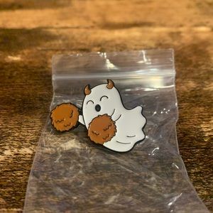 NIP CHEERLEADER GHOST PIN